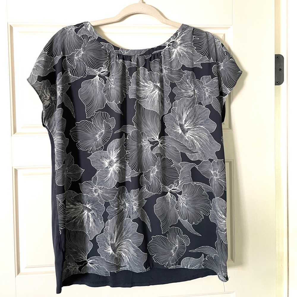 Loft Loose Fit Floral Top with V Cut Back